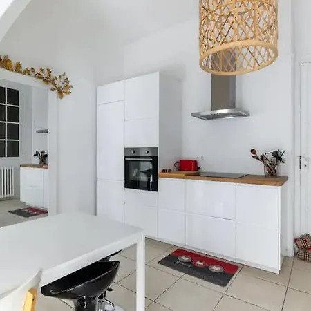 Champs-elyseesav Des Champs Cosy Studio Appartamento *